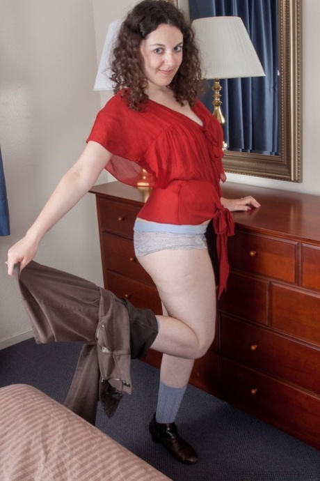adolescent bronzé assez nue img