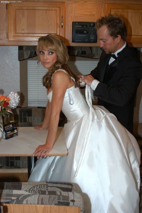 wedding hot naked pic