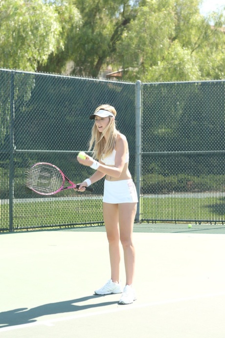 tenis hermosa desnuda imágenes