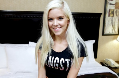 Halle Von best star photos