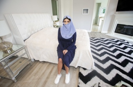 dospívající tenisky sexuální erotika obrázek