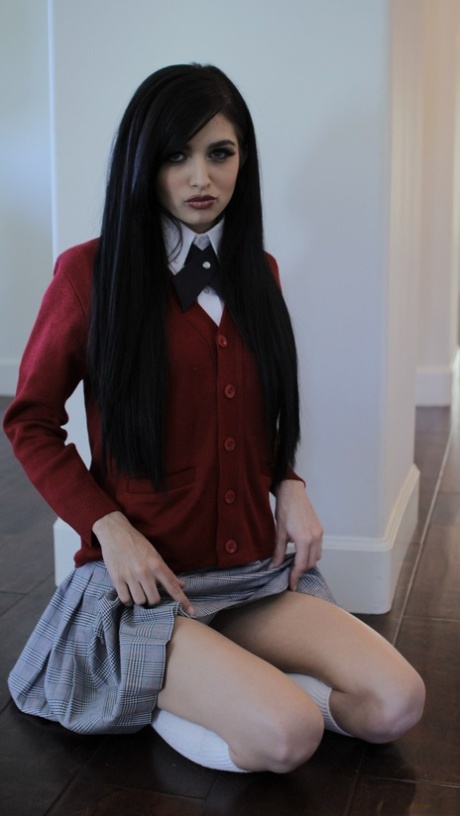 teen schoolgirl nudes archive