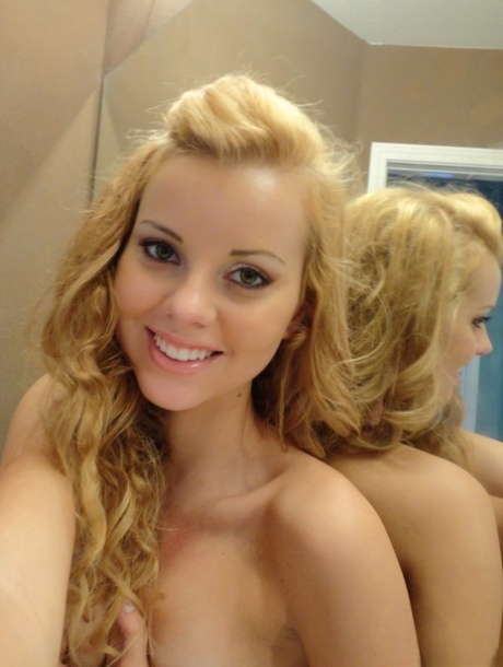 Jessie Rogers nude pornstar pictures