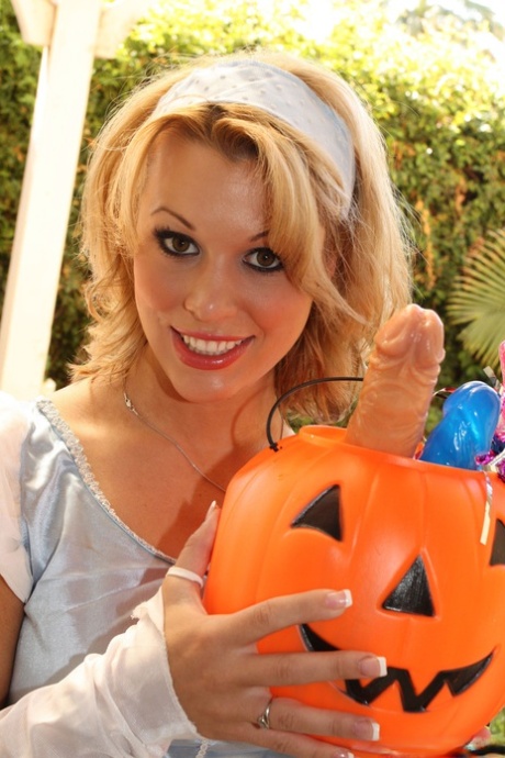 Ashley Coda pornographic model photo