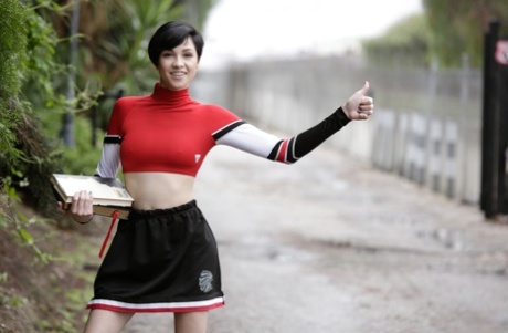 短发拉丁裔 美麗的裸體 照片