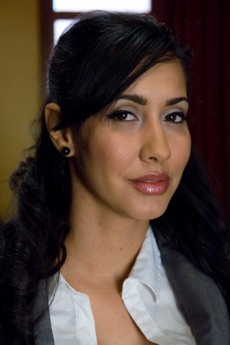 Isis Love pornstar hd images