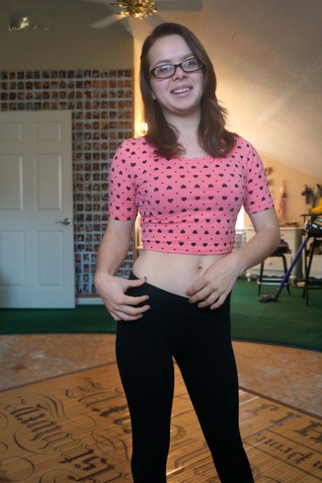 stygg sexy topp bilde