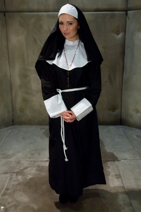 religieuse sexy exclusif images