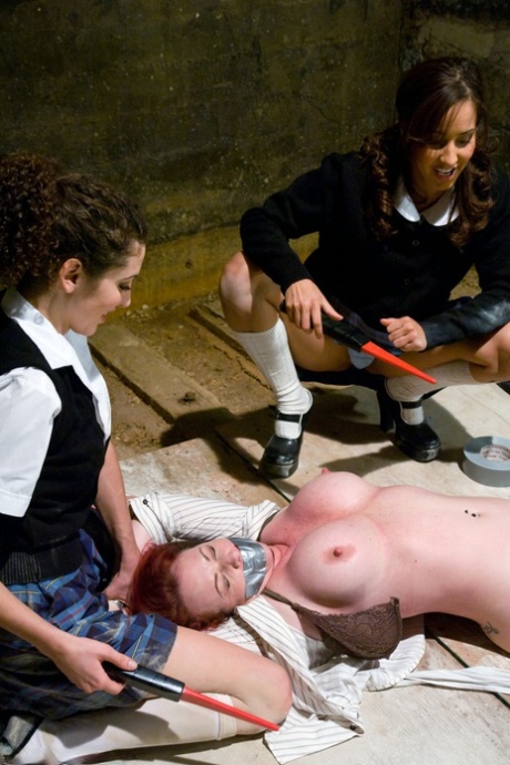 curvy bdsm hot porn photo