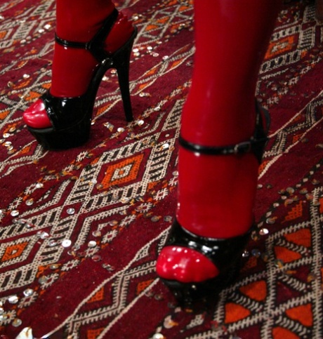 latex bdsm beautiful photos