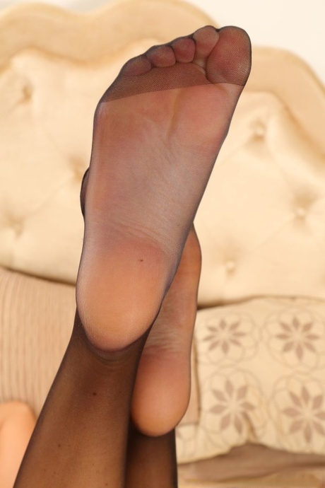 feet close up sexy nudes gallery