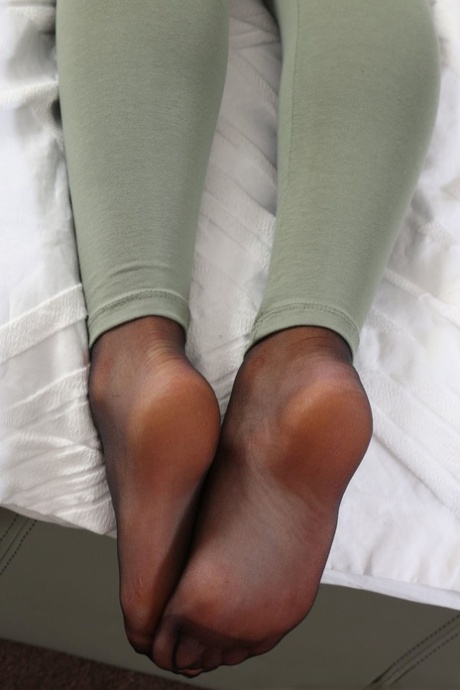 nylon soles free sex photos