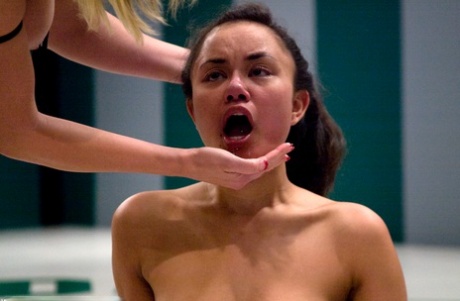 lesbian strapon erotic image