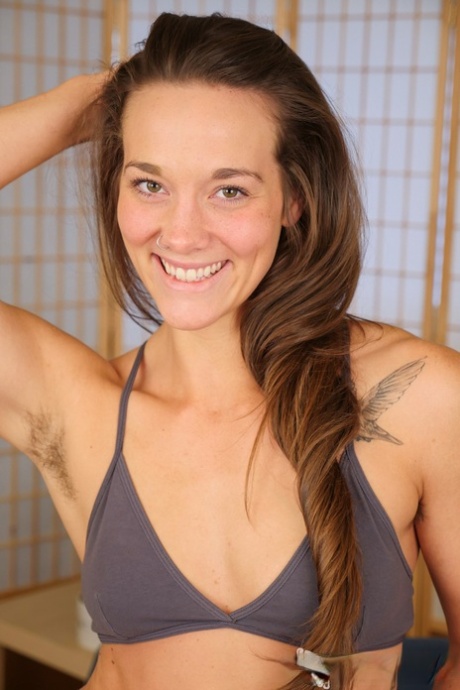 aisselles poilues adulte gratuit galerie