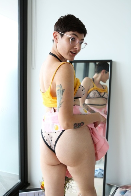 short hair glasses hot porn photos