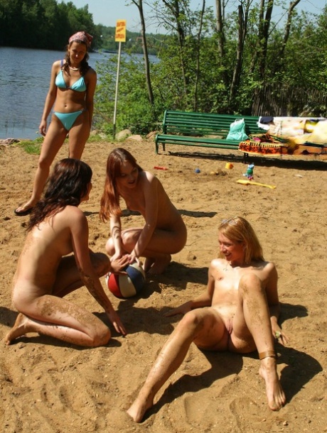 tynn tenåringsbikini topp fin arkiv