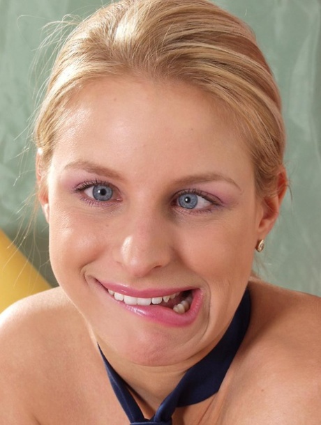 russian babe hot naked pics