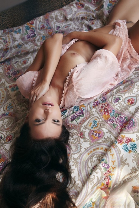 Suzie Carina model nudes pics
