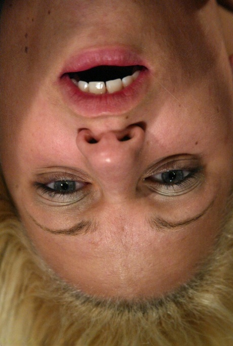 flexible milf beautiful pictures