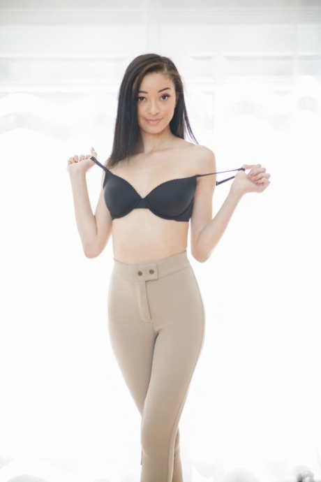 性感少女 熱辣裸體 畫廊