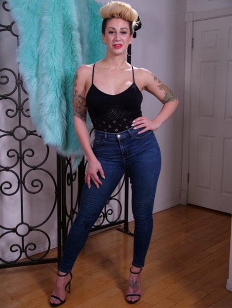 cougar legs beautiful gallery