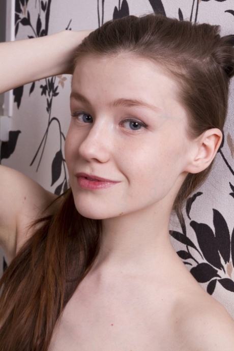 Emily Bloom nudes model images