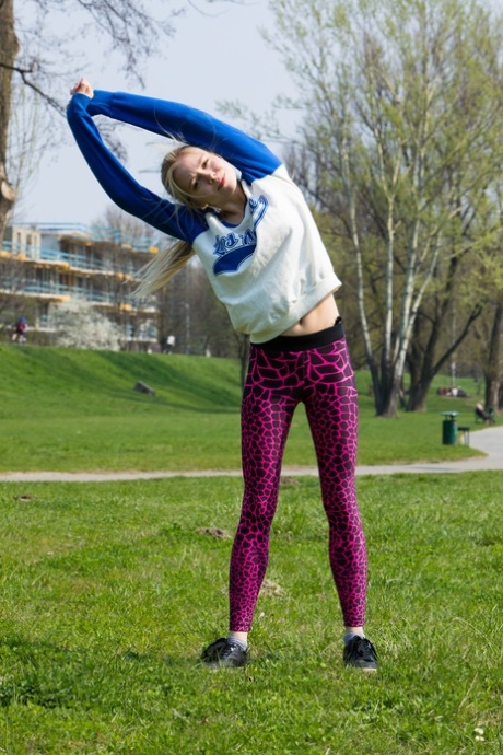 skinny leggings pornos images