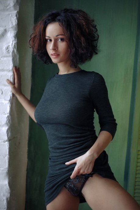 Ebony Star model hot picture