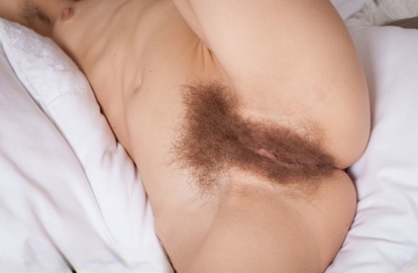 hairy pussy spread pretty pic