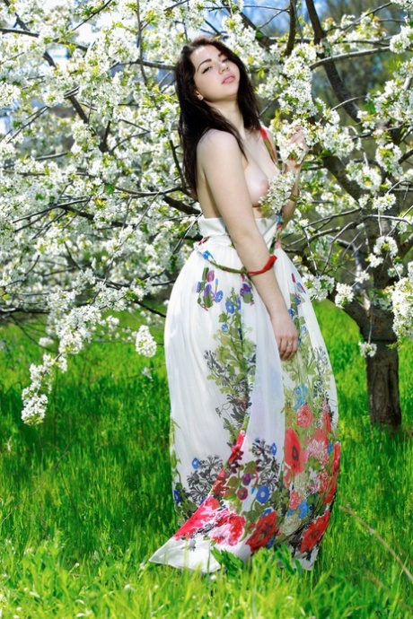 Nikki Sivilla model exclusive pictures