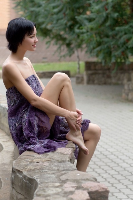 短发少女 美麗的裸體 畫廊