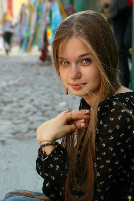 teen public art xxx pic