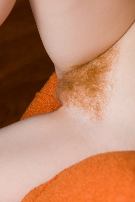 skinny redhead sexy nudes pics