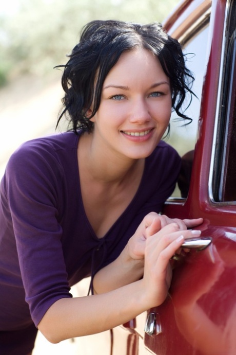 tall skinny teen free naked photo