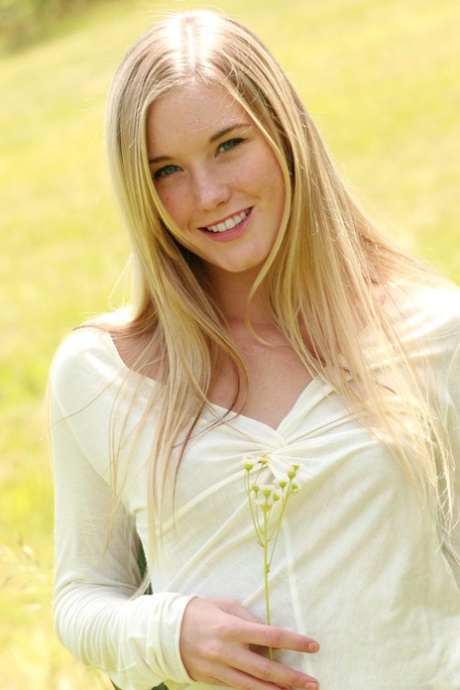 teen nudist beautiful xxx archive