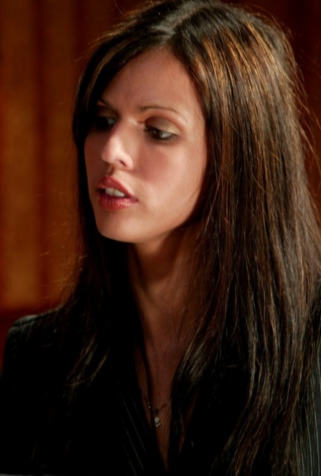 brunette bdsm sexet eksklusiv Foto