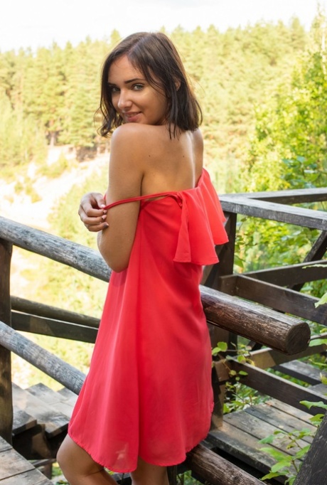 Oxana Chic pornographic star img
