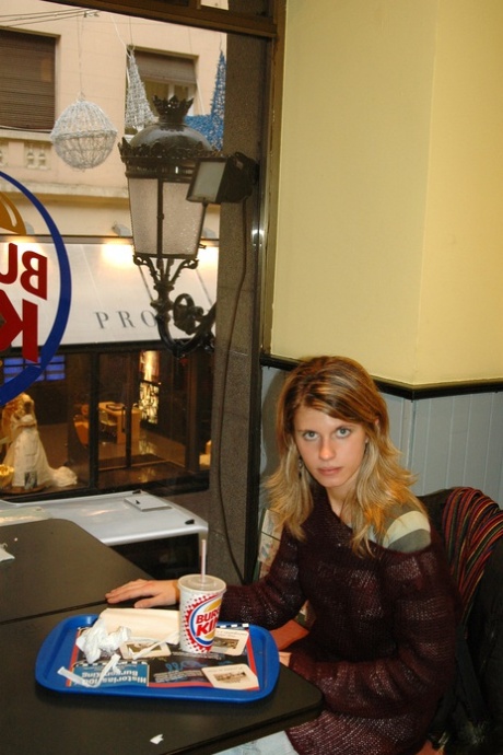 teen public pornos pic