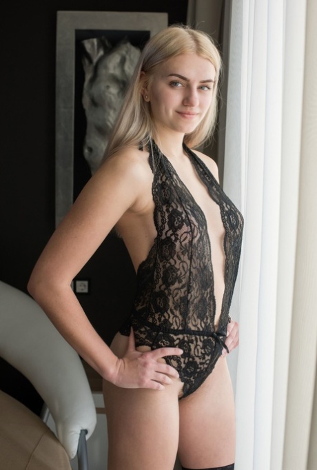 Amy Lauma nude star picture