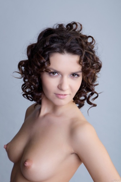 perky tits sexy nudes photo