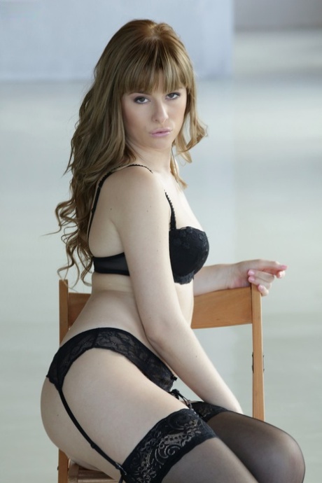 Charlyse Bella model adult images