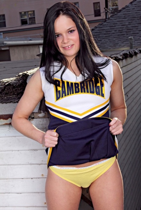 cheerleader upskirt perfect picture
