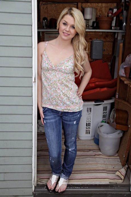 skinny jeans sexy nude images