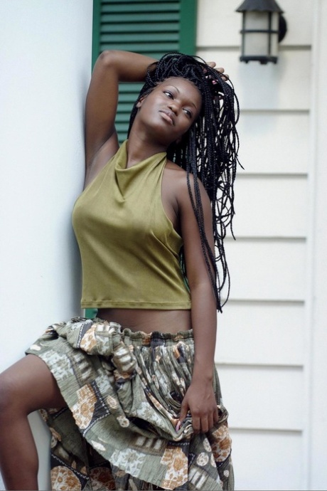 ebony skirt hot naked images