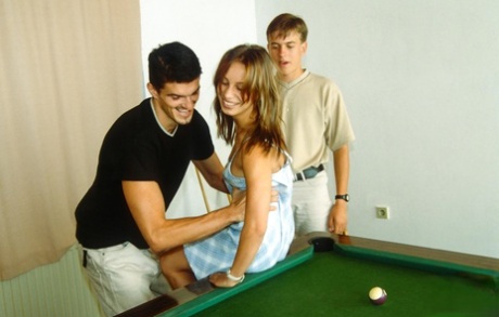 amateur threesome hot sex picture
