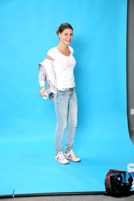 Zena Little actress img