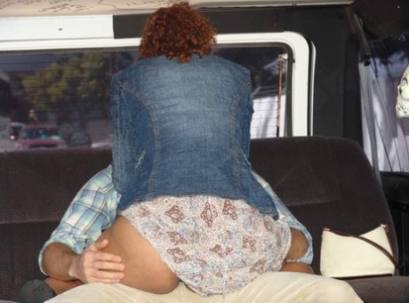 スカートファック 無料セクシー 写真