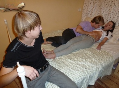teen caught hot nude photo