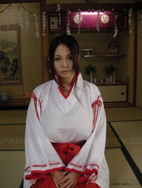 Airi Ai art actress photos