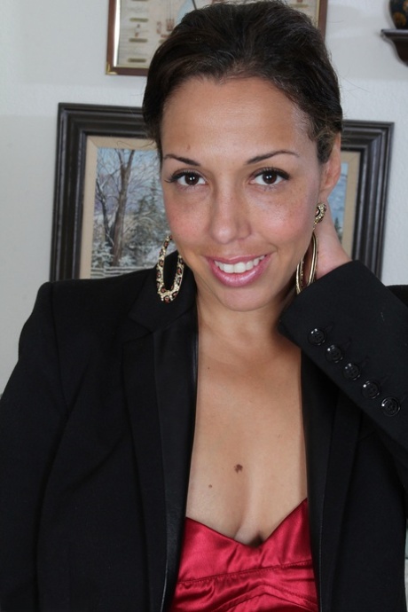 Sophie Moore hd pornstar pics